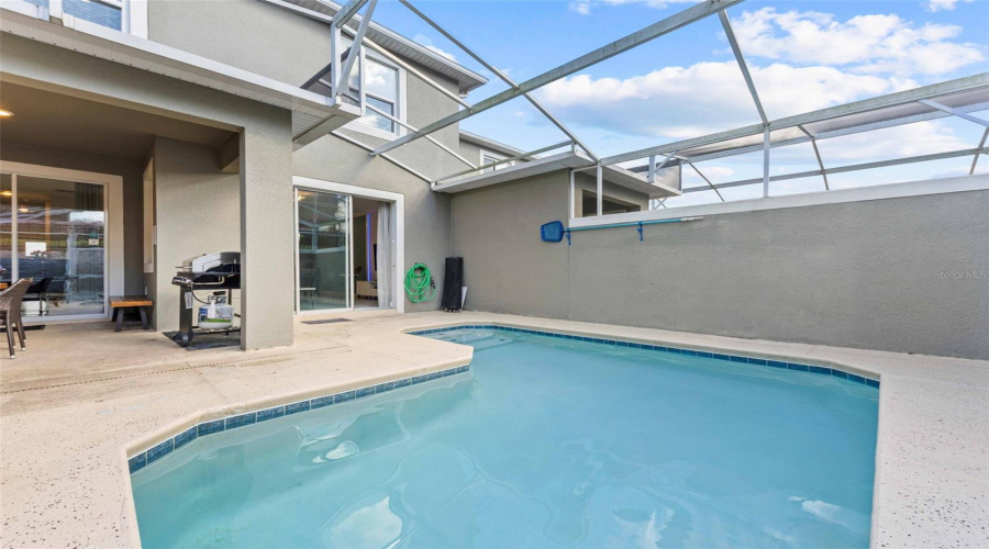 DAVENPORT, Florida 33896, 4 Bedrooms Bedrooms, ,3 BathroomsBathrooms,Residential,For Sale,LEADER,0,MFRO6397909