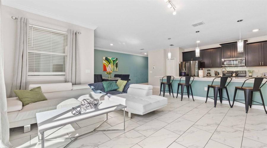 DAVENPORT, Florida 33896, 4 Bedrooms Bedrooms, ,3 BathroomsBathrooms,Residential,For Sale,LEADER,0,MFRO6397909