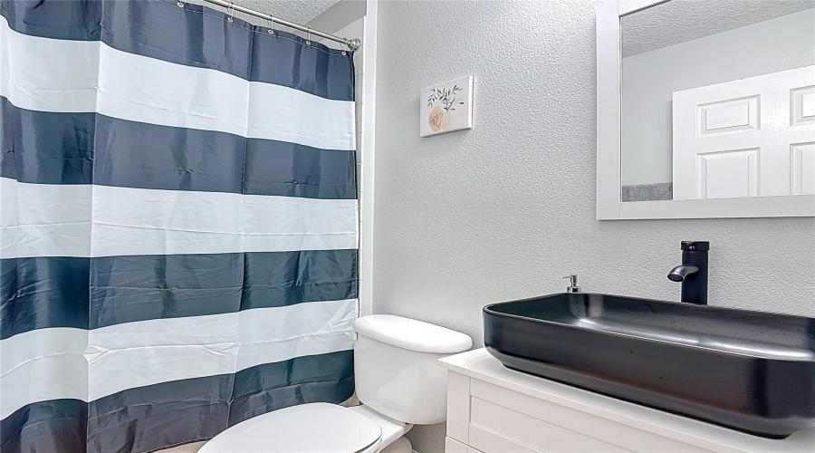 KISSIMMEE, Florida 34746, 3 Bedrooms Bedrooms, ,2 BathroomsBathrooms,Residential,For Sale,CUMBRIAN LAKES,0,MFRO6381359