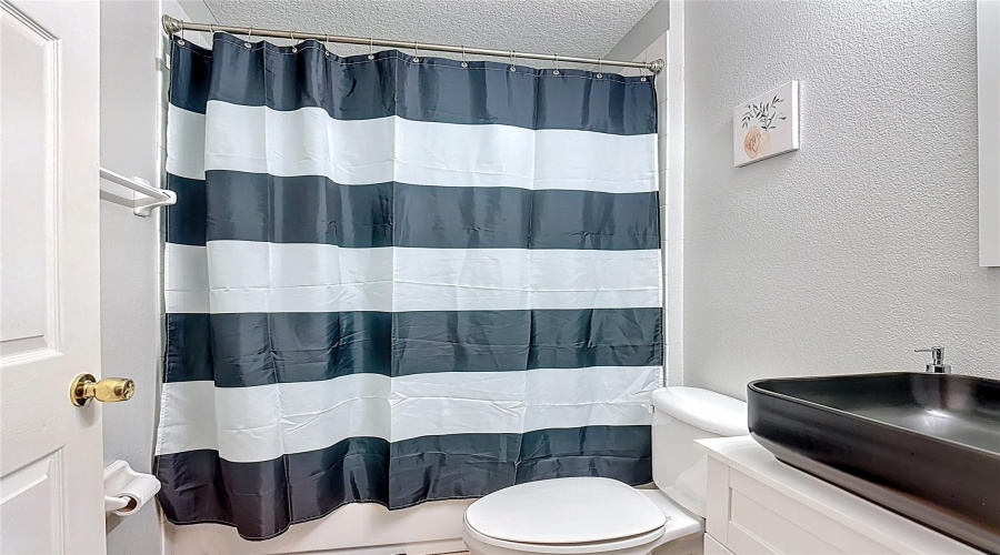 KISSIMMEE, Florida 34746, 3 Bedrooms Bedrooms, ,2 BathroomsBathrooms,Residential,For Sale,CUMBRIAN LAKES,0,MFRO6381359