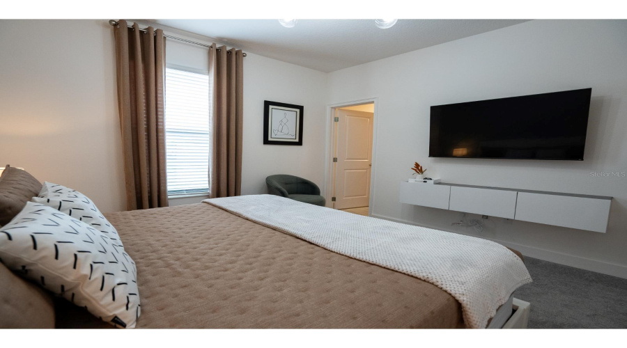 DAVENPORT, Florida 33837, 15 Bedrooms Bedrooms, ,15 BathroomsBathrooms,Residential,For Sale,BUTTERFLY MILKWEED,0,MFRL4961000