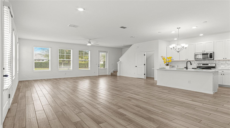 DAVENPORT, Florida 33896, 3 Bedrooms Bedrooms, ,2 BathroomsBathrooms,Residential,For Sale,BENOI,0,MFRO6398238