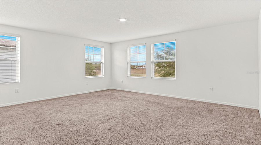 DAVENPORT, Florida 33896, 3 Bedrooms Bedrooms, ,2 BathroomsBathrooms,Residential,For Sale,BENOI,0,MFRO6398238