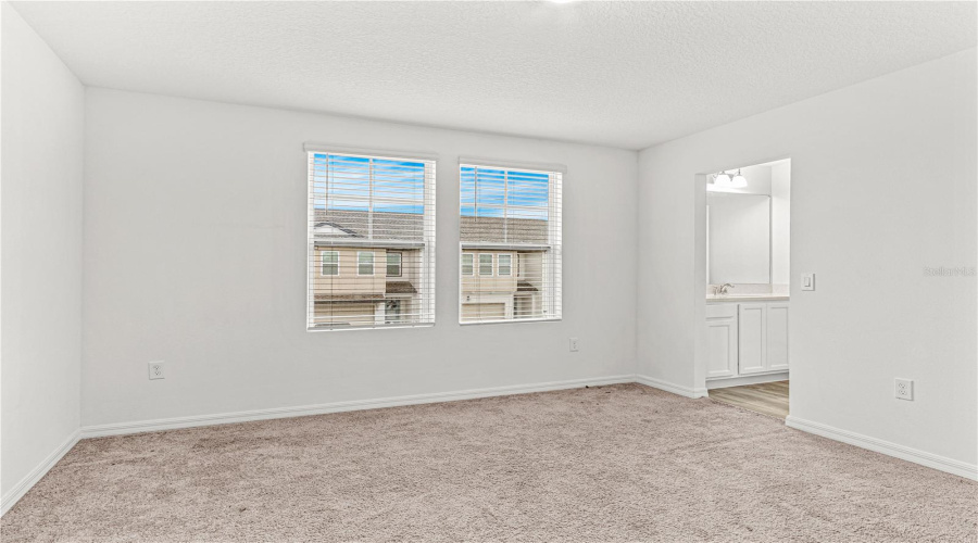 DAVENPORT, Florida 33896, 3 Bedrooms Bedrooms, ,2 BathroomsBathrooms,Residential,For Sale,BENOI,0,MFRO6398238