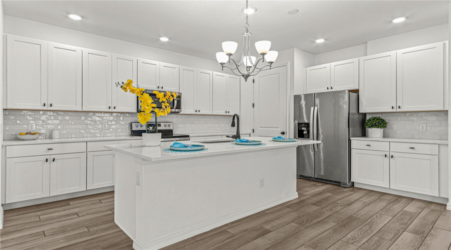 DAVENPORT, Florida 33896, 3 Bedrooms Bedrooms, ,2 BathroomsBathrooms,Residential,For Sale,BENOI,0,MFRO6398238