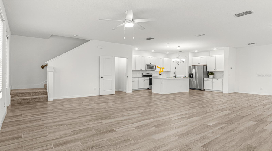 DAVENPORT, Florida 33896, 3 Bedrooms Bedrooms, ,2 BathroomsBathrooms,Residential,For Sale,BENOI,0,MFRO6398238