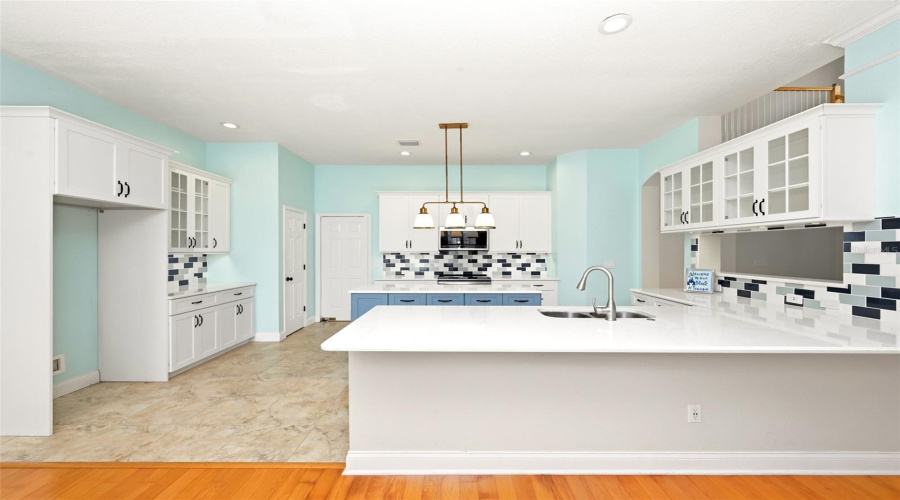 KISSIMMEE, Florida 34747, 6 Bedrooms Bedrooms, ,4 BathroomsBathrooms,Residential,For Sale,RUSH,0,MFRO6394888