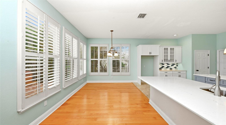 KISSIMMEE, Florida 34747, 6 Bedrooms Bedrooms, ,4 BathroomsBathrooms,Residential,For Sale,RUSH,0,MFRO6394888