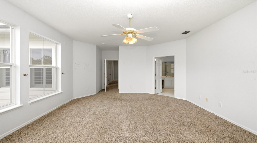 KISSIMMEE, Florida 34747, 6 Bedrooms Bedrooms, ,4 BathroomsBathrooms,Residential,For Sale,RUSH,0,MFRO6394888