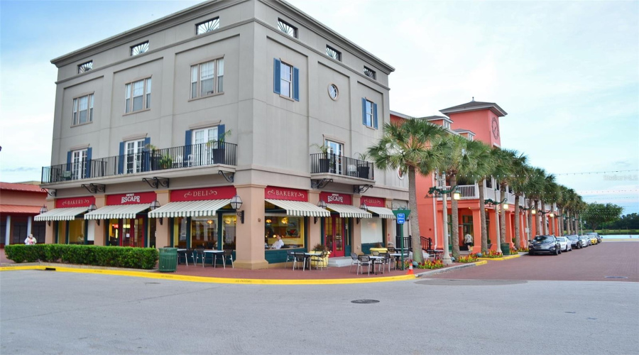 KISSIMMEE, Florida 34747, 6 Bedrooms Bedrooms, ,4 BathroomsBathrooms,Residential,For Sale,RUSH,0,MFRO6394888