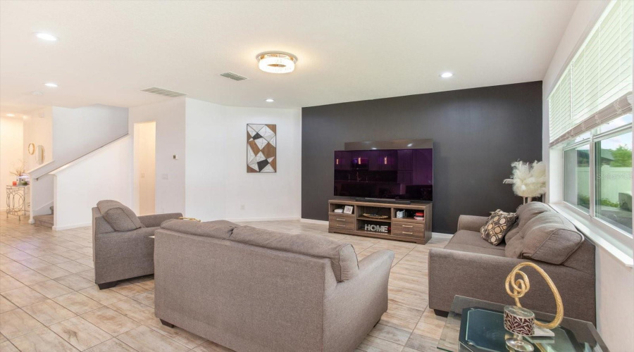 DAVENPORT, Florida 33837, 4 Bedrooms Bedrooms, ,2 BathroomsBathrooms,Residential,For Sale,YORKDALE,0,MFRO6397138