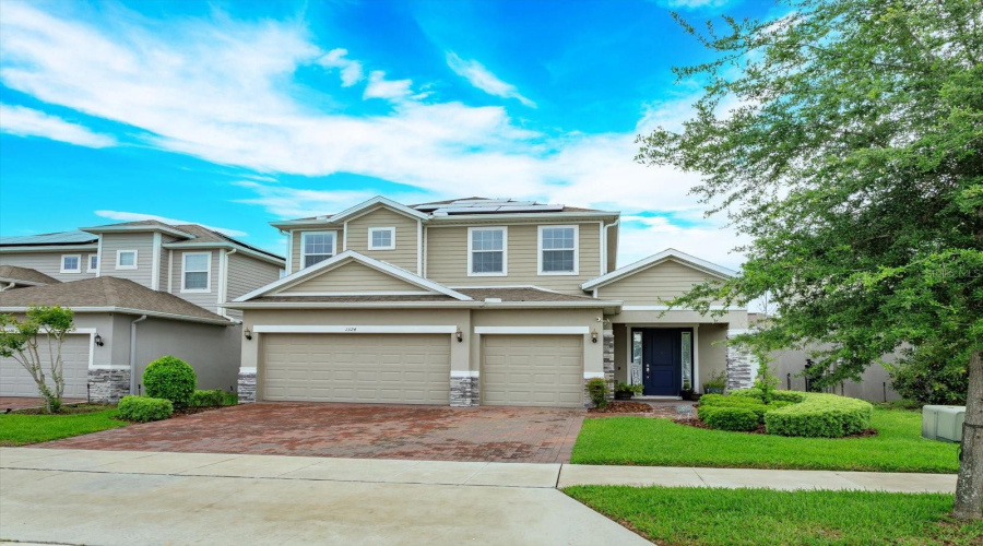 DAVENPORT, Florida 33837, 4 Bedrooms Bedrooms, ,2 BathroomsBathrooms,Residential,For Sale,YORKDALE,0,MFRO6397138