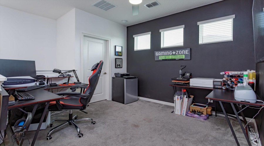 DAVENPORT, Florida 33837, 4 Bedrooms Bedrooms, ,2 BathroomsBathrooms,Residential,For Sale,YORKDALE,0,MFRO6397138