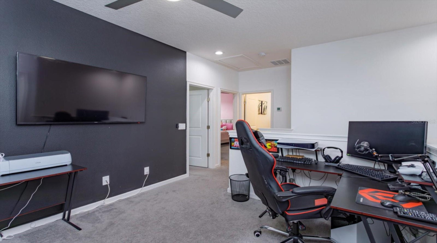 DAVENPORT, Florida 33837, 4 Bedrooms Bedrooms, ,2 BathroomsBathrooms,Residential,For Sale,YORKDALE,0,MFRO6397138