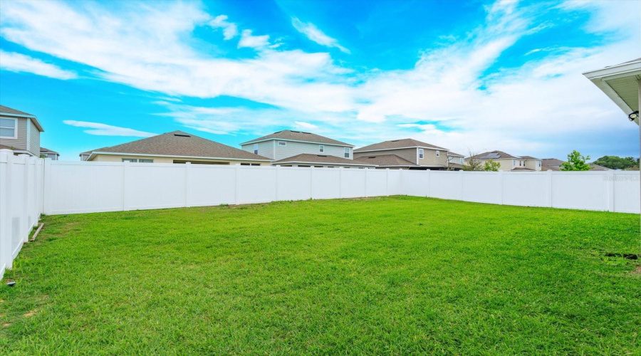 DAVENPORT, Florida 33837, 4 Bedrooms Bedrooms, ,2 BathroomsBathrooms,Residential,For Sale,YORKDALE,0,MFRO6397138