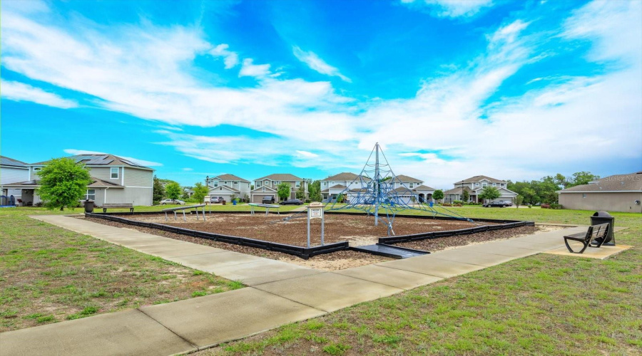 DAVENPORT, Florida 33837, 4 Bedrooms Bedrooms, ,2 BathroomsBathrooms,Residential,For Sale,YORKDALE,0,MFRO6397138