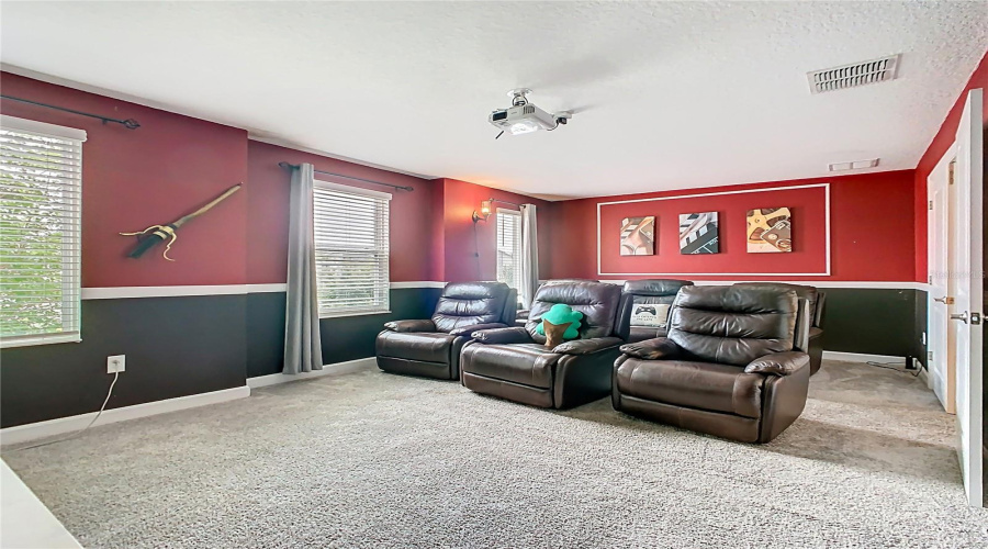 DAVENPORT, Florida 33896, 8 Bedrooms Bedrooms, ,5 BathroomsBathrooms,Residential,For Sale,OCEAN COURSE,0,MFRO6390864