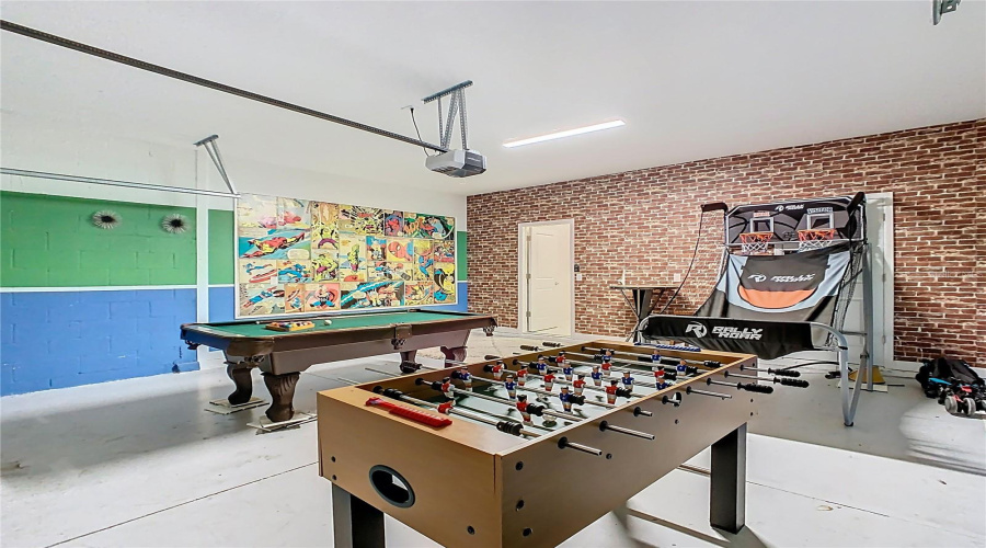 DAVENPORT, Florida 33896, 8 Bedrooms Bedrooms, ,5 BathroomsBathrooms,Residential,For Sale,OCEAN COURSE,0,MFRO6390864