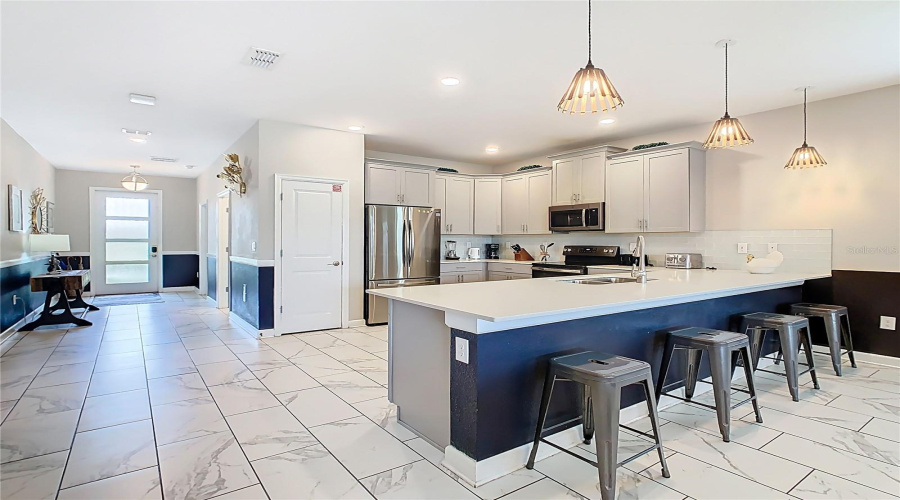 DAVENPORT, Florida 33896, 8 Bedrooms Bedrooms, ,5 BathroomsBathrooms,Residential,For Sale,OCEAN COURSE,0,MFRO6390864