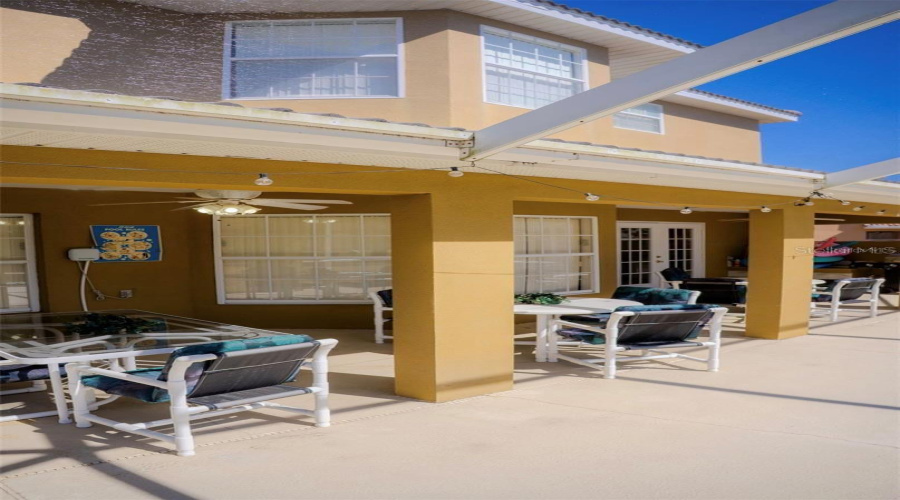 DAVENPORT, Florida 33897, 4 Bedrooms Bedrooms, ,4 BathroomsBathrooms,Residential,For Sale,VISTA,0,MFRS5147371