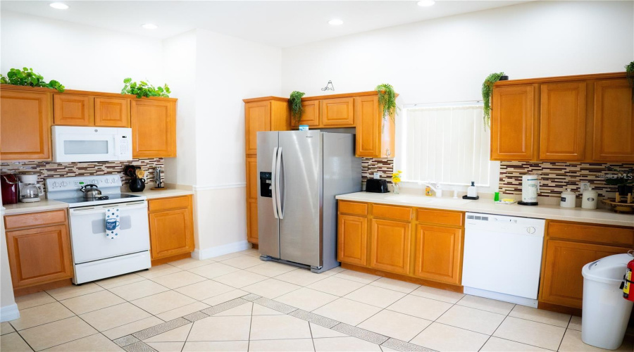 DAVENPORT, Florida 33897, 4 Bedrooms Bedrooms, ,4 BathroomsBathrooms,Residential,For Sale,VISTA,0,MFRS5147371