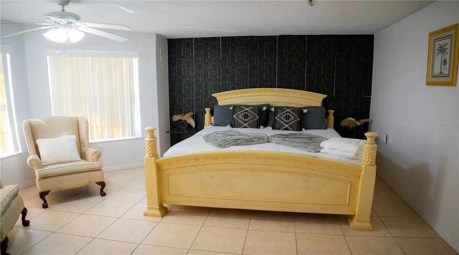 DAVENPORT, Florida 33897, 4 Bedrooms Bedrooms, ,4 BathroomsBathrooms,Residential,For Sale,VISTA,0,MFRS5147371