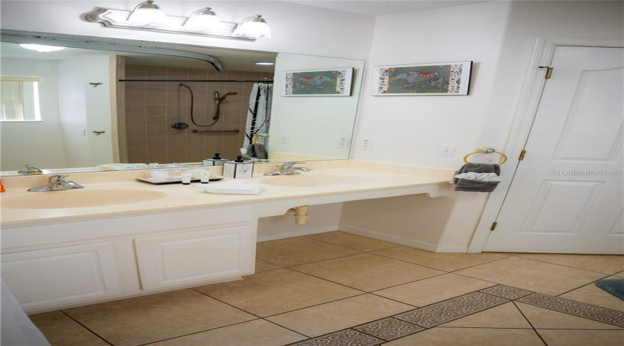 DAVENPORT, Florida 33897, 4 Bedrooms Bedrooms, ,4 BathroomsBathrooms,Residential,For Sale,VISTA,0,MFRS5147371