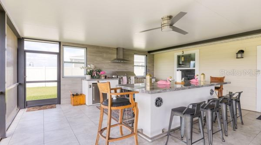 Dining and kitchen areas in lanai