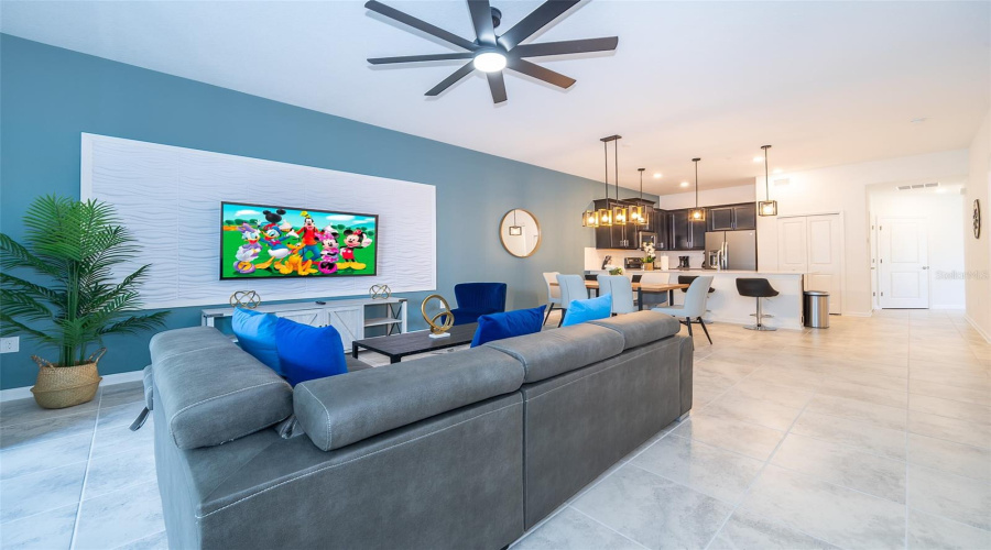 DAVENPORT, Florida 33896, 2 Bedrooms Bedrooms, ,2 BathroomsBathrooms,Residential,For Sale,SPLASH SHOT,0,MFRO6232485