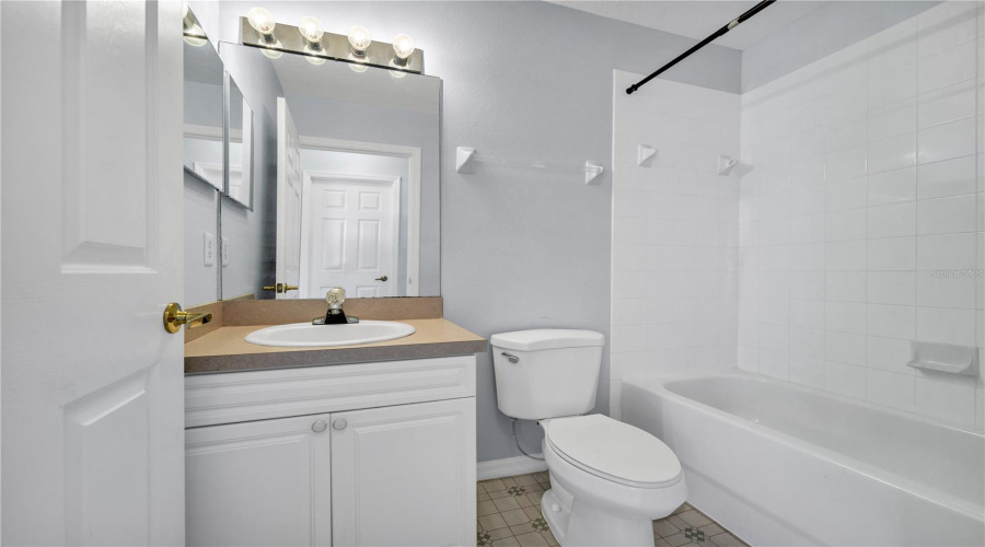 DAVENPORT, Florida 33897, 4 Bedrooms Bedrooms, ,3 BathroomsBathrooms,Residential,For Sale,WASHINGTON PALM,0,MFRO6354234