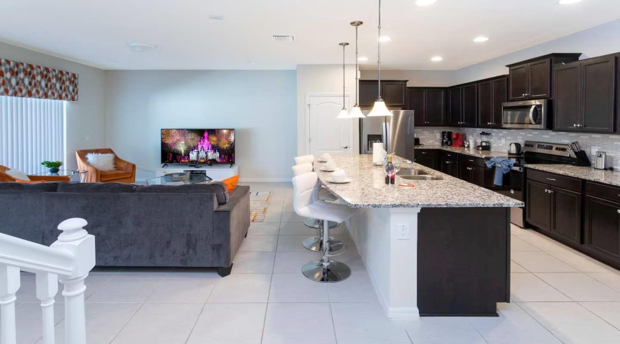 KISSIMMEE, Florida 34747, 5 Bedrooms Bedrooms, ,4 BathroomsBathrooms,Residential,For Sale,DUBAI,0,MFRO6398120