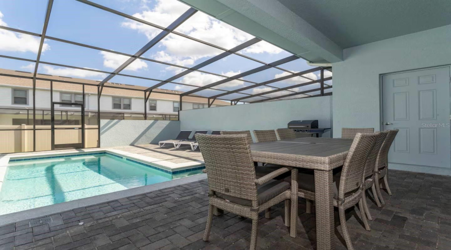 KISSIMMEE, Florida 34747, 5 Bedrooms Bedrooms, ,4 BathroomsBathrooms,Residential,For Sale,DUBAI,0,MFRO6398120