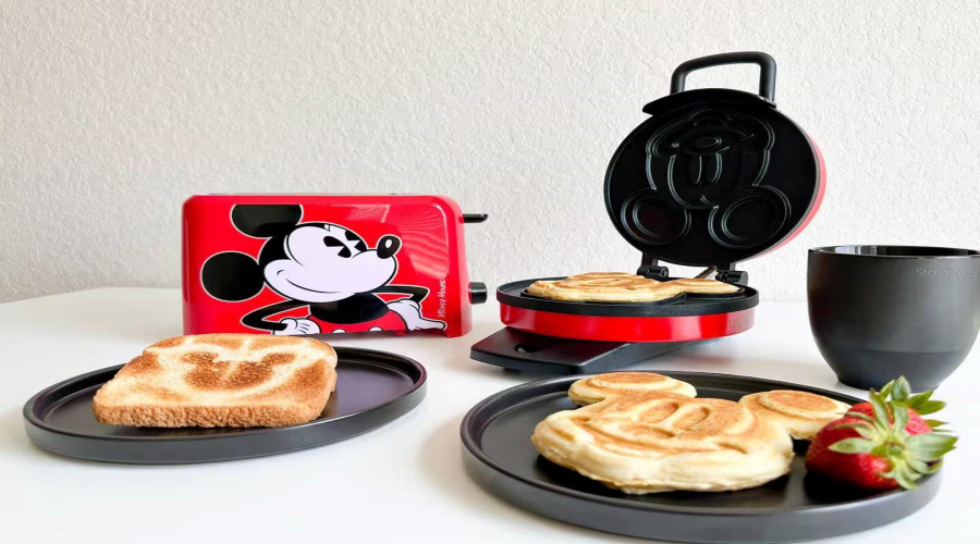 KISSIMMEE, Florida 34747, 5 Bedrooms Bedrooms, ,4 BathroomsBathrooms,Residential,For Sale,DUBAI,0,MFRO6398120