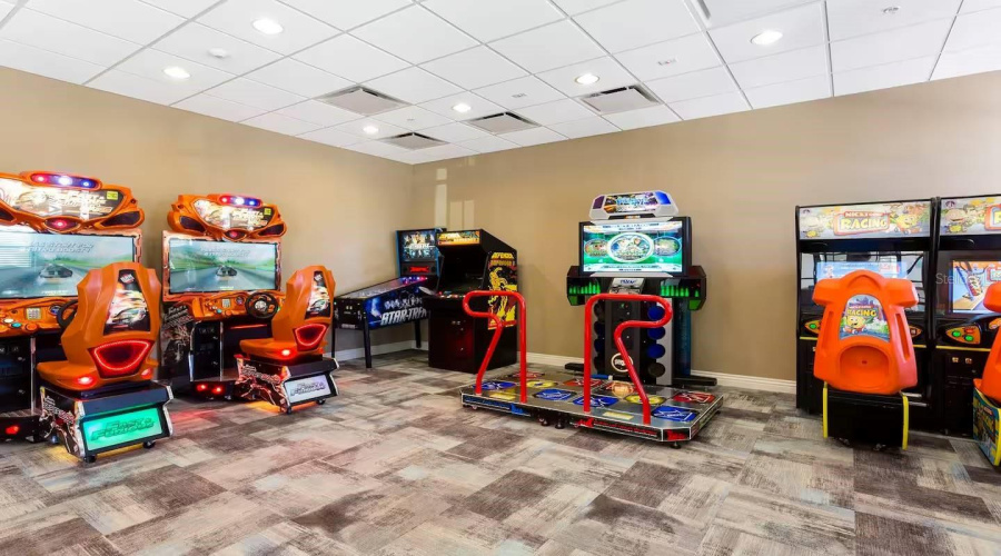 KISSIMMEE, Florida 34747, 5 Bedrooms Bedrooms, ,4 BathroomsBathrooms,Residential,For Sale,DUBAI,0,MFRO6398120