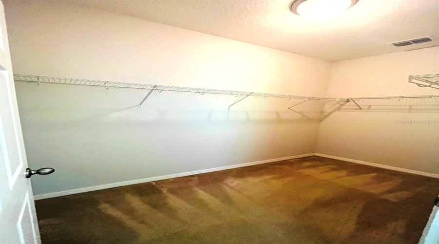 KISSIMMEE, Florida 34746, 3 Bedrooms Bedrooms, ,2 BathroomsBathrooms,Residential,For Sale,BRASSIE,0,MFRO6398321