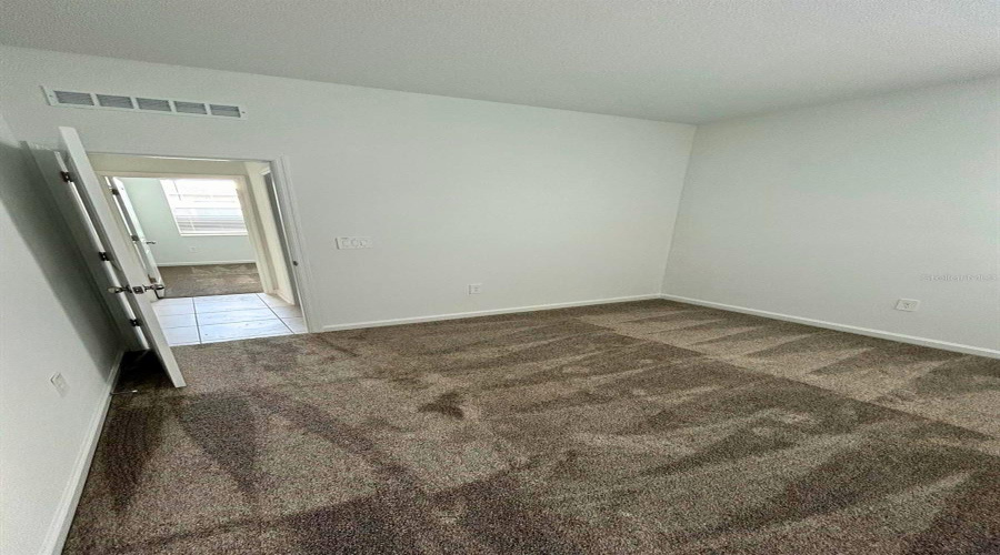 DAVENPORT, Florida 33837, 4 Bedrooms Bedrooms, ,2 BathroomsBathrooms,Residential,For Sale,WANDSWORTH,0,MFRO6398217