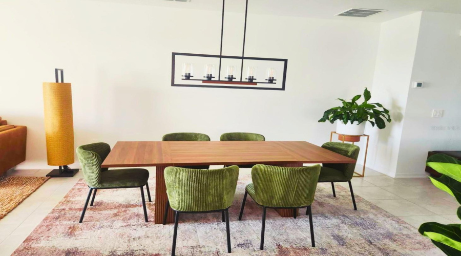 DAVENPORT, Florida 33837, 4 Bedrooms Bedrooms, ,2 BathroomsBathrooms,Residential,For Sale,WANDSWORTH,0,MFRO6398217