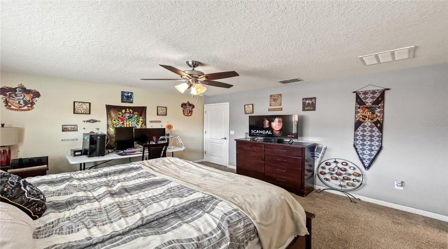 KISSIMMEE, Florida 34747, 4 Bedrooms Bedrooms, ,3 BathroomsBathrooms,Residential,For Sale,MAJESTY PALM,0,MFRO6398289