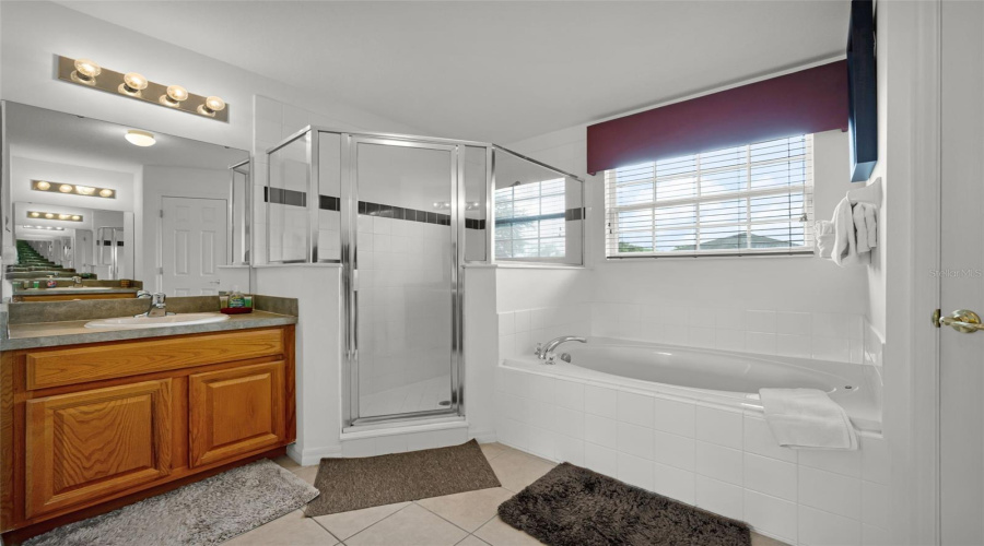 DAVENPORT, Florida 33897, 5 Bedrooms Bedrooms, ,4 BathroomsBathrooms,Residential,For Sale,HIGHGATE PARK,0,MFRS5131672