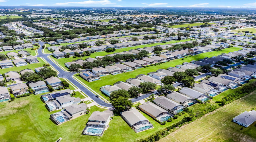 DAVENPORT, Florida 33897, 5 Bedrooms Bedrooms, ,4 BathroomsBathrooms,Residential,For Sale,HIGHGATE PARK,0,MFRS5131672