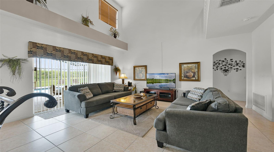 DAVENPORT, Florida 33897, 5 Bedrooms Bedrooms, ,4 BathroomsBathrooms,Residential,For Sale,HIGHGATE PARK,0,MFRS5131672