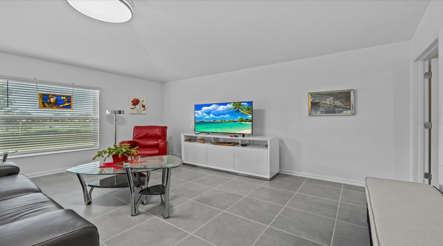 DAVENPORT, Florida 33837, 3 Bedrooms Bedrooms, ,2 BathroomsBathrooms,Residential,For Sale,DARING,0,MFRO6398297