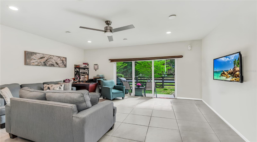 KISSIMMEE, Florida 34746, 3 Bedrooms Bedrooms, ,2 BathroomsBathrooms,Residential,For Sale,BUENA VIEW,0,MFRS5147668