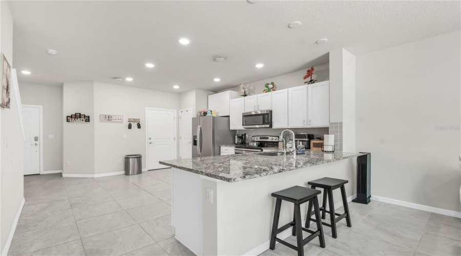 KISSIMMEE, Florida 34746, 3 Bedrooms Bedrooms, ,2 BathroomsBathrooms,Residential,For Sale,BUENA VIEW,0,MFRS5147668