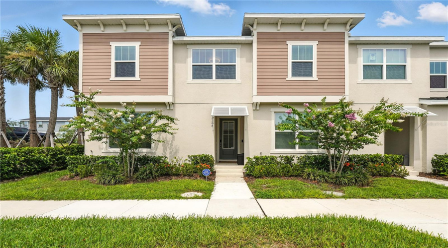 KISSIMMEE, Florida 34747, 6 Bedrooms Bedrooms, ,4 BathroomsBathrooms,Residential,For Sale,ZABALLINA,0,MFRS5147524