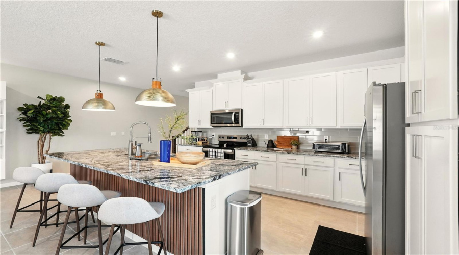 KISSIMMEE, Florida 34747, 6 Bedrooms Bedrooms, ,4 BathroomsBathrooms,Residential,For Sale,ZABALLINA,0,MFRS5147524