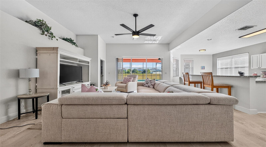 DAVENPORT, Florida 33897, 4 Bedrooms Bedrooms, ,3 BathroomsBathrooms,Residential,For Sale,CALABAY PARC,0,MFRS5138402