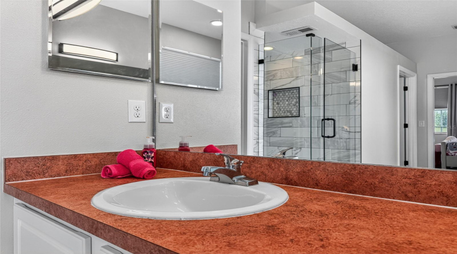 DAVENPORT, Florida 33897, 4 Bedrooms Bedrooms, ,3 BathroomsBathrooms,Residential,For Sale,CALABAY PARC,0,MFRS5138402