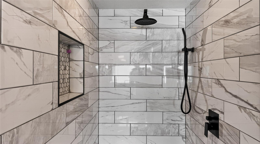 DAVENPORT, Florida 33897, 4 Bedrooms Bedrooms, ,3 BathroomsBathrooms,Residential,For Sale,CALABAY PARC,0,MFRS5138402