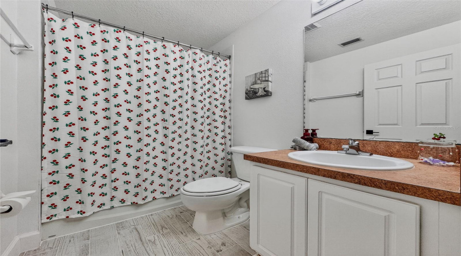 DAVENPORT, Florida 33897, 4 Bedrooms Bedrooms, ,3 BathroomsBathrooms,Residential,For Sale,CALABAY PARC,0,MFRS5138402